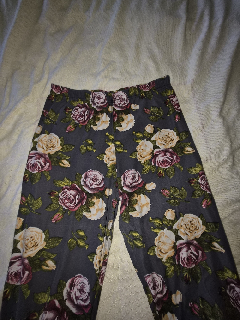 Source Unknown Floral Leggings - Gray with Cream & Purple Roses